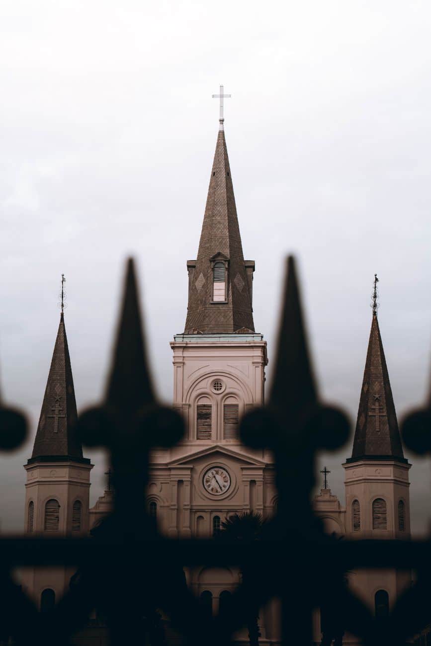 How to Order Fence Supplies in New Orleans: A Step-by-Step Guide
